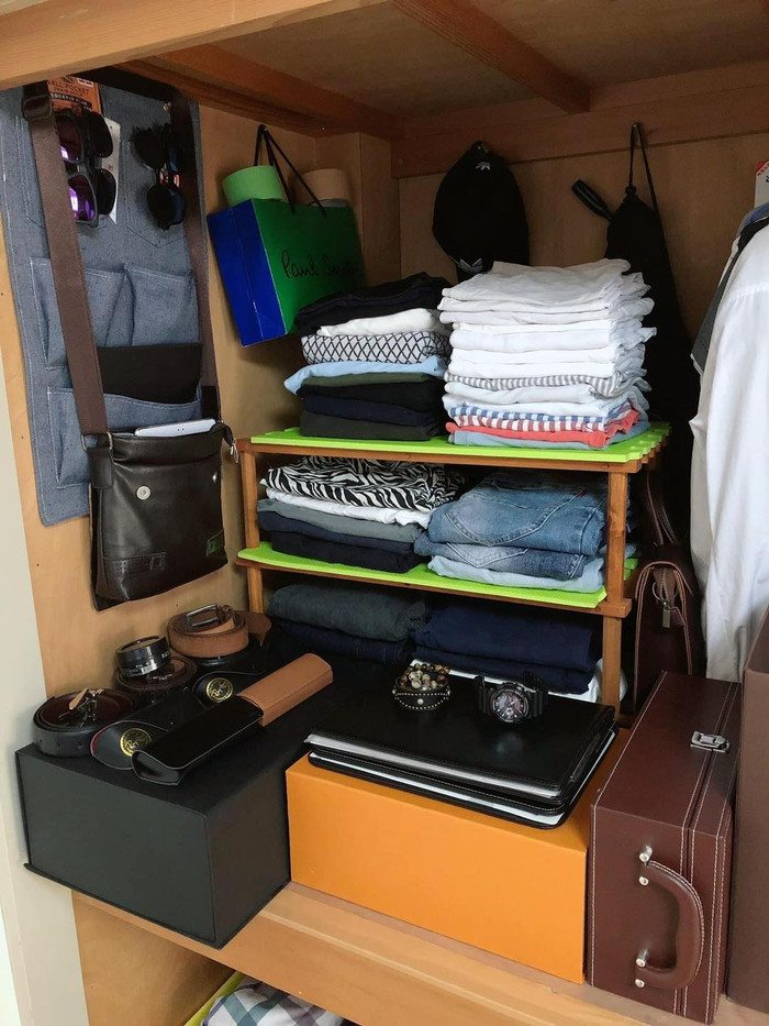 Tủ quần áo của người chồng.