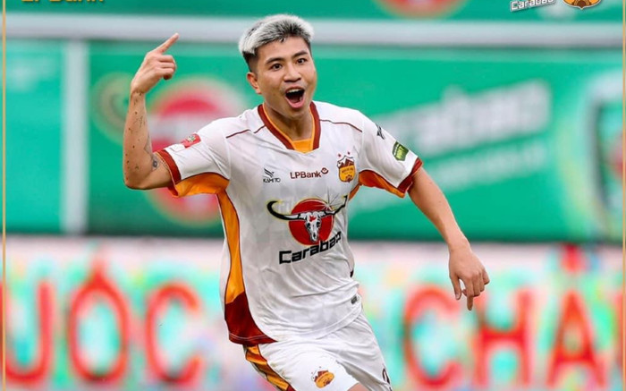 Đinh Thanh Bình lên tuyển Việt Nam thay tiền đạo Văn Tùng Ảnh 2