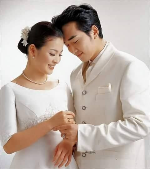 Ảnh cưới phong cách truyền thống của Song Hye Kyo được hé lộ Ảnh 2