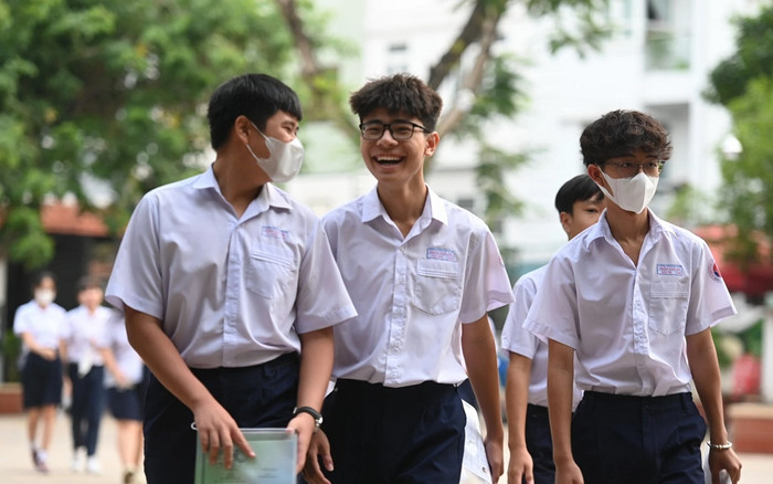 Trường đầu tiên tại TP.HCM công bố điểm chuẩn vào lớp 10 Ảnh 2