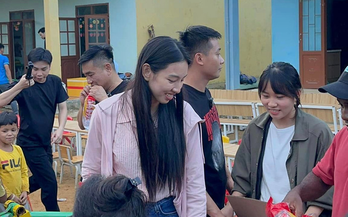 Hoa hậu Thùy Tiên thông báo chuyện làm từ thiện Ảnh 2
