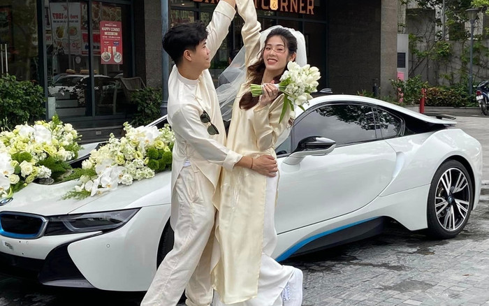 Nam ca sĩ Việt vừa cưới vợ 1 tuần, tiết lộ được hội bạn gái cũ làm một điều đặc biệt Ảnh 2