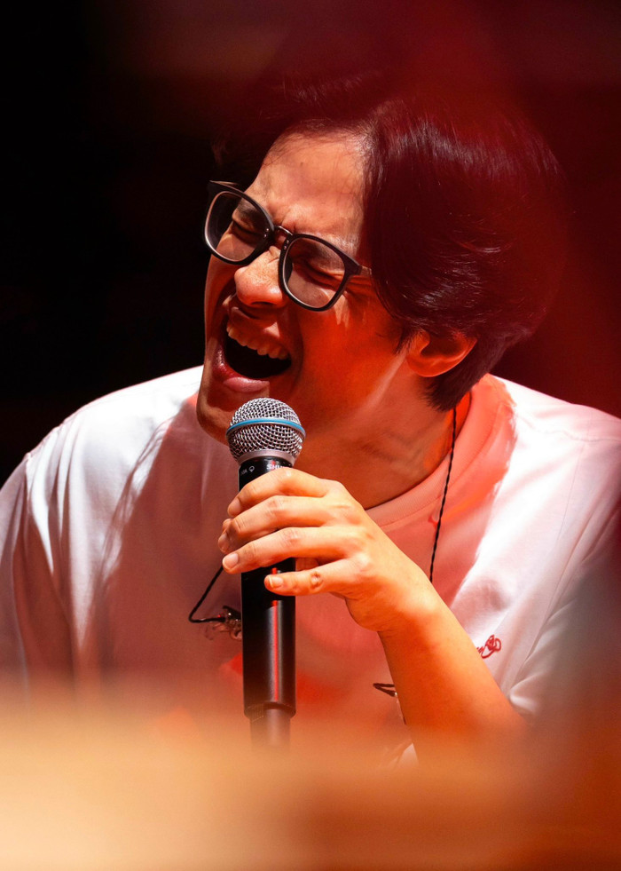 Hà Anh Tuấn hăng say tập luyện trước giờ G live concert tại Singapore Ảnh 4