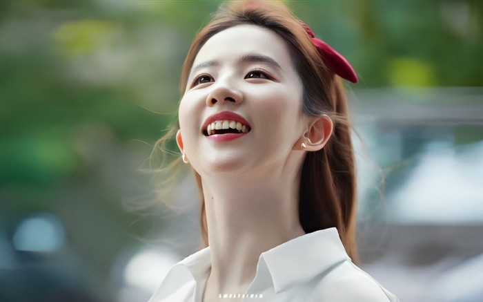 Lâm Canh Tân hứng chịu gạch đá Ảnh 2