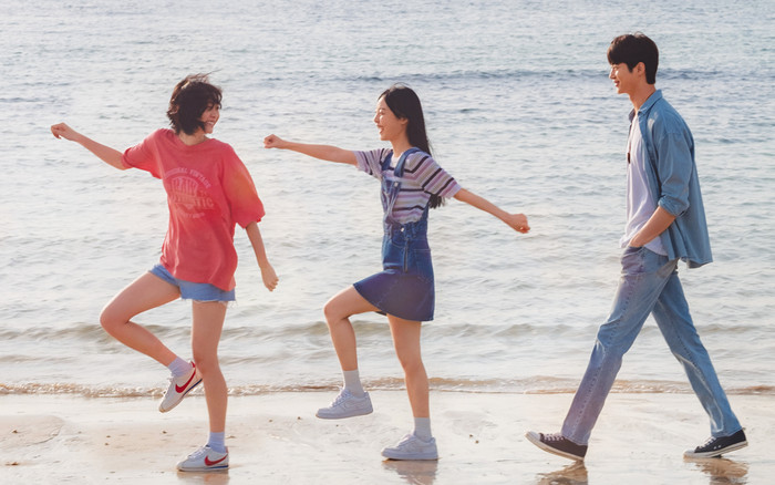 Nam thần Cõng Anh Mà Chạy Byeon Woo Seok tái xuất trong siêu phẩm thanh xuân mang tên Tri Kỷ Ảnh 2