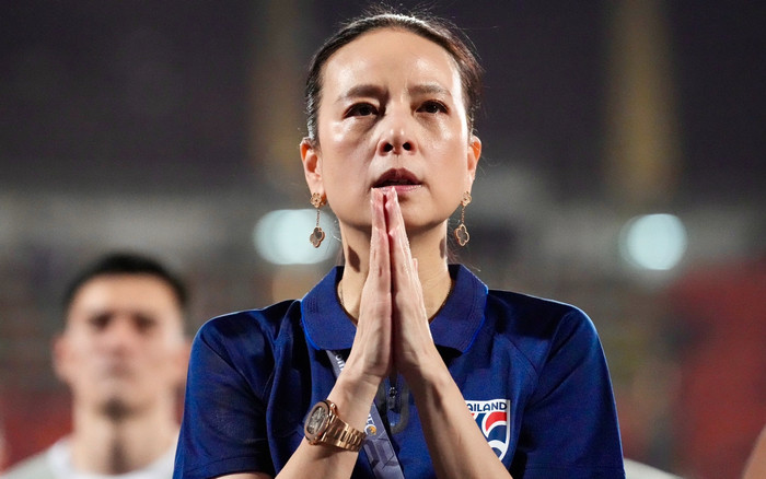 Madam Pang khóc xin lỗi người hâm mộ Thái Lan: Ứng xử đẹp và trách nhiệm Ảnh 2