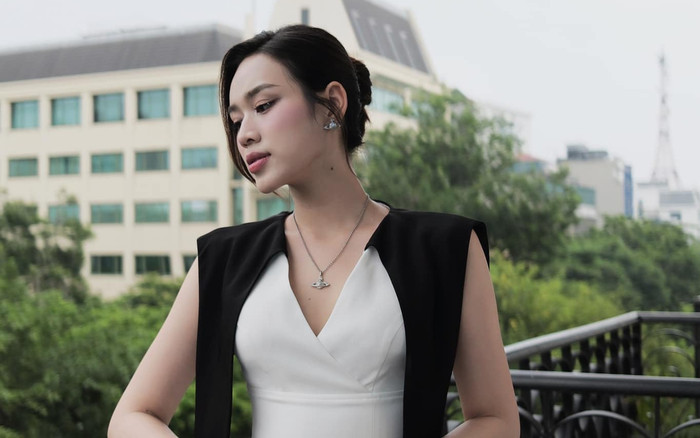 Đỗ Thị Hà liên tục đổi phong cách: Do phải cân bằng giữa Hoa hậu và CEO? Ảnh 2