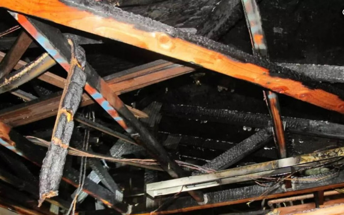 Sợ hãi 1 con nhện, người đàn ông đốt trụi căn nhà 300 triệu Ảnh 2