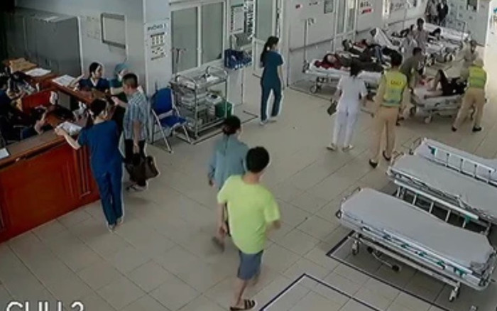 Phát hiện con ngừng tim trên xe, ông bố cầu cứu CSGT và cái kết Ảnh 2