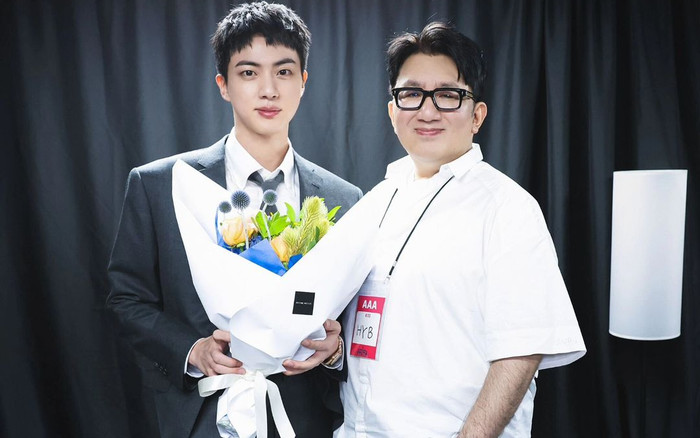 Chủ tịch HYBE xuất hiện lạ lẫm hậu kiện tụng với Min Hee Jin Ảnh 2