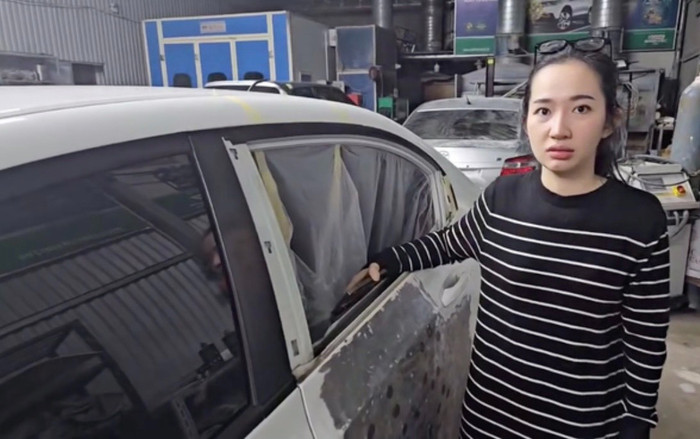 Em vợ Lê Dương Bảo Lâm gặp tai nạn nát nửa xe Ảnh 2