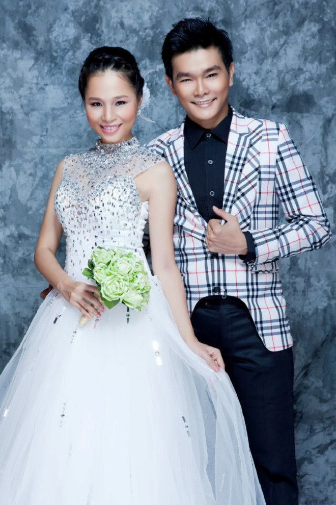 Cặp đôi vẫn hạnh phúc suốt 13 năm qua dù có nhiều lúc gây gổ, ghen tuông... nhưng với họ, đó là gia vị của cuộc sống để gắn kết gia đình.