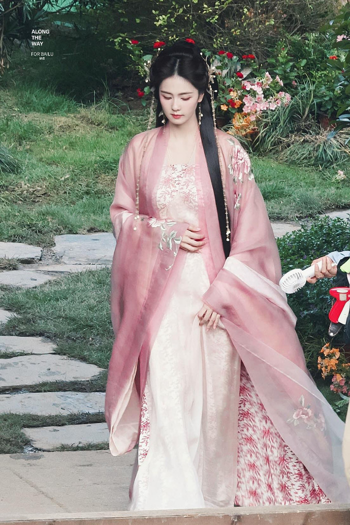 Tạo hình của Bạch Lộc trong Lâm Giang Tiên