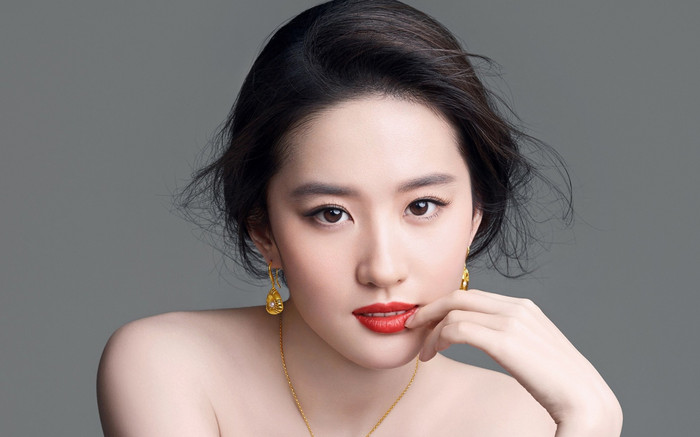 Lưu Diệc Phi từ 15 đến 35 tuổi: Nhan sắc ngày một toả sáng, xứng danh 'Thần tiên tỷ tỷ' Ảnh 2