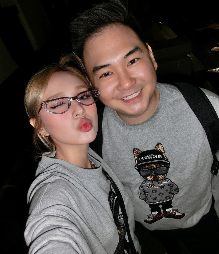 Trước đó không lâu, Xoài Non và chồng cũ đã khiến nhiều người đặt nghi vấn rạn nứt khi cô nàng đã không còn đăng tải hình ảnh của Xemesis trong gần 3 tháng qua. Bài đăng cuối cùng người đẹp thể hiện tình cảm với chồng mình trên mạng xã hội là thời điểm tháng 11/2023. 