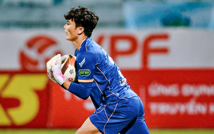 Thủ môn Bùi Tiến Dũng không thể cứu LPB HAGL Ảnh 2
