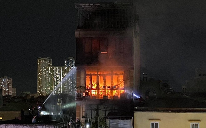 4 người thiệt mạng trong vụ cháy căn nhà 6 tầng ở phố Định Công Hạ Ảnh 2