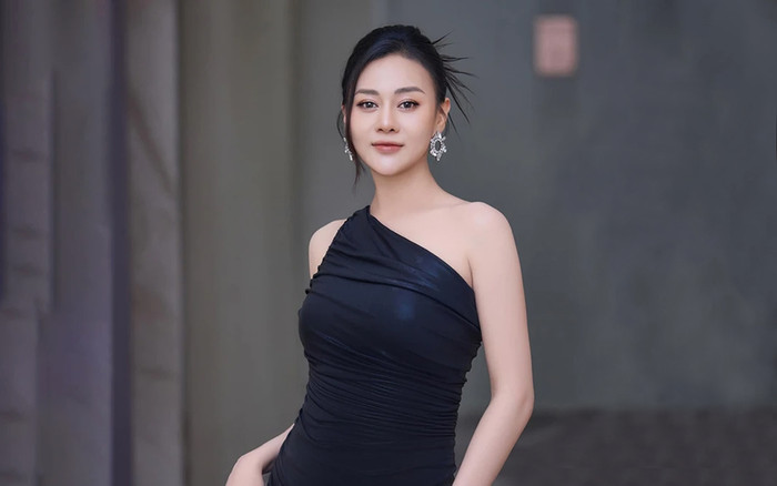 Phương Oanh khoe dáng 'cực nuột' chỉ sau 1 tháng sinh con, cân nặng hiện tại bao nhiêu? Ảnh 2