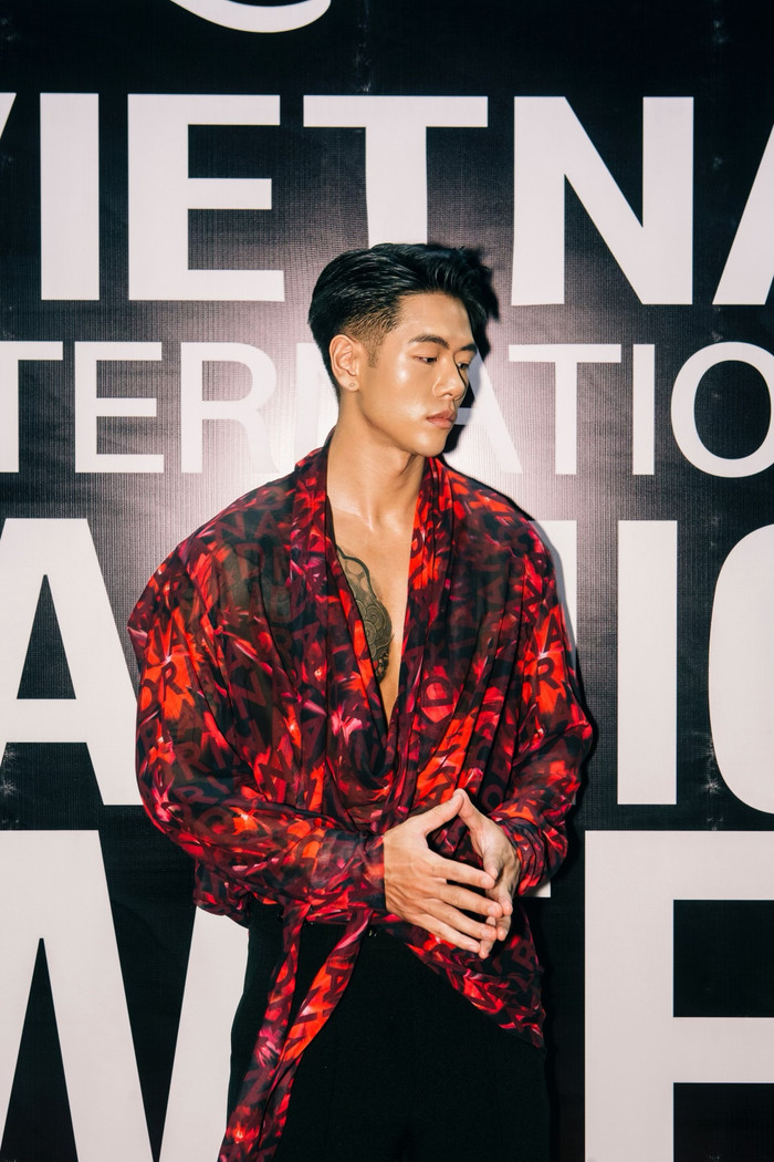 Vẻ nam tính của chàng Việt kiều Canada từng gây sốt cộng đồng mạng.