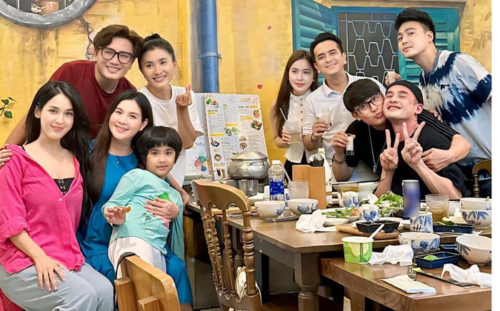 Dàn sao Cổng Mặt Trời hội ngộ, Nguyệt Ánh để lộ chi tiết đang có tin vui? Ảnh 2