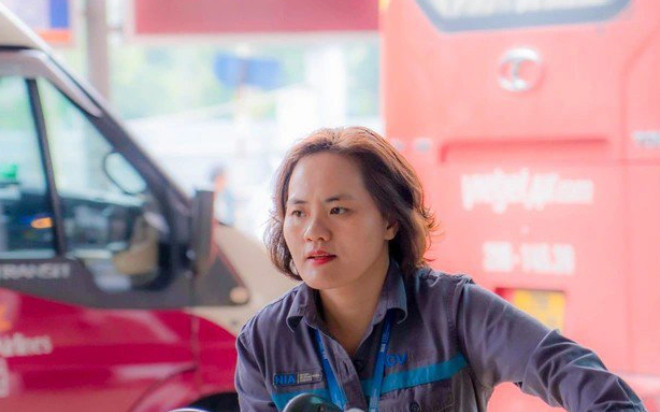 Nữ hành khách hoảng loạn khi làm rơi ví chứa nửa tỷ đồng ở sân bay và cái kết Ảnh 2