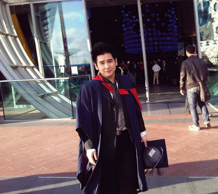 Xemesis theo học chuyên ngành về game tại Anh Quốc.