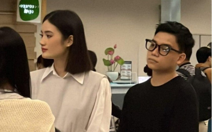 Cách bạn trai thể hiện tình cảm với Hoa hậu Ý Nhi hậu ồn ào Ảnh 2