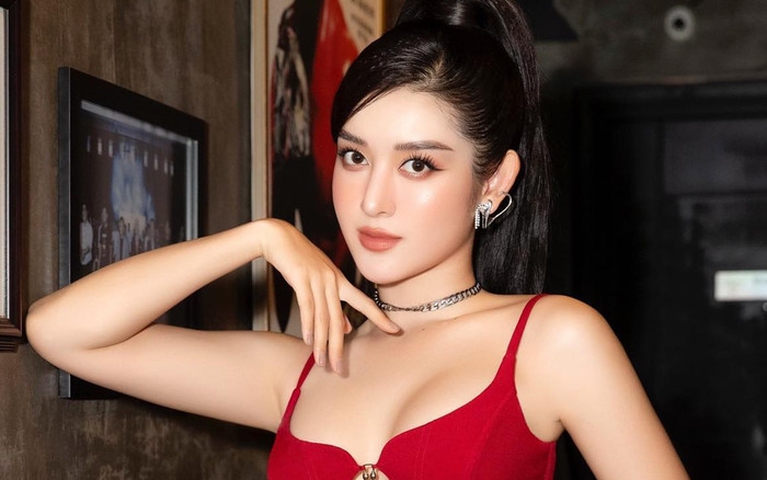Á hậu Huyền My bán lỗ túi hiệu, sang nhượng căn hộ: Chuyện gì đây? Ảnh 2