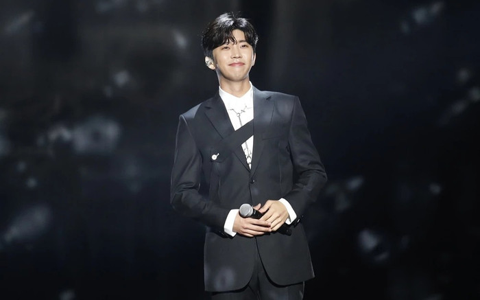 Giọng ca vượt mặt cả IU và BTS trở thành ca sĩ nổi tiếng nhất Hàn Quốc năm 2024 Ảnh 2