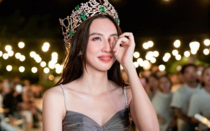 Hoa hậu Thùy Tiên suy sụp vì sự phũ phàng của 'bạn trai' Ảnh 2