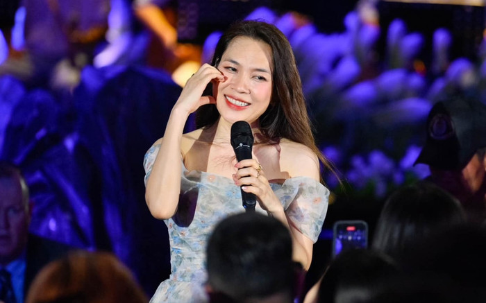 Mỹ Tâm 'kêu trời' khi fan yêu cầu hát ca khúc này trong liveshow ở Đà Nẵng Ảnh 2