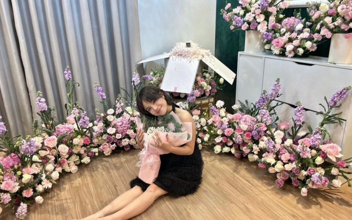 Một nữ ca sĩ bí mật tổ chức lễ ăn hỏi, ngày giờ được ấn định Ảnh 2