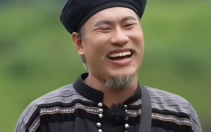 Không nhận ra Kiều Minh Tuấn với diện mạo già nua, râu tóc điểm bạc Ảnh 2