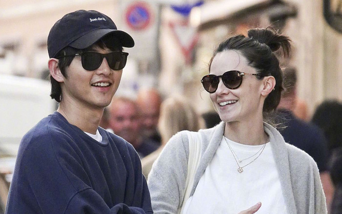 Hé lộ ngoại hình con trai Song Joong Ki, chuẩn thiếu gia sinh ra đã ở vạch đích Ảnh 2