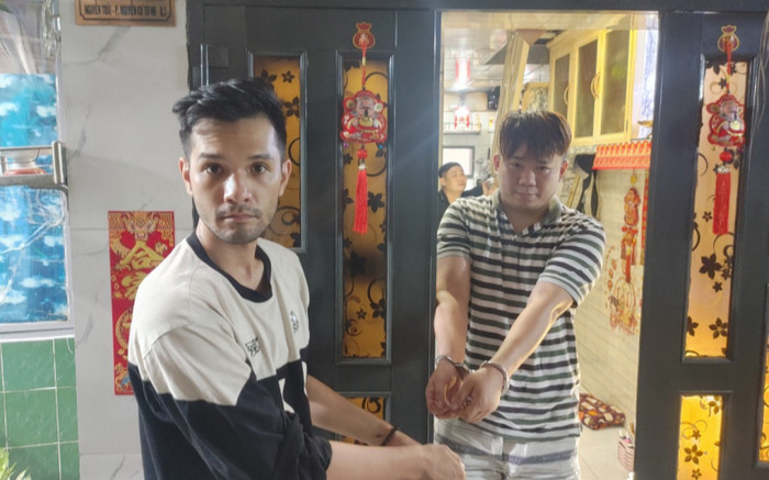 Nam vương nổi tiếng bị bắt vì tàng trữ chất cấm Ảnh 2