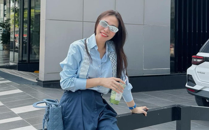 Đàm Thu Trang đưa hai nhóc tỳ đi nghỉ hè, vóc dáng mẹ bỉm đáng ngưỡng mộ Ảnh 2