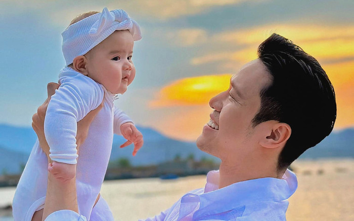 Tình tin đồn S.T Sơn Thạch công khai con, Hồ Ngọc Hà và nhiều sao Việt chúc mừng Ảnh 2