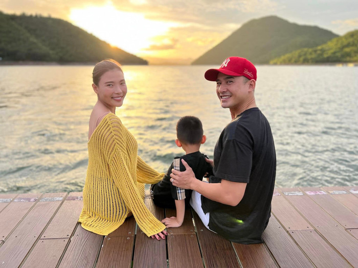 Hôn nhân viên mãn của Lương Thế Thành và Thúy Diễm được nhiều khán giả yêu mến, ngưỡng mộ.