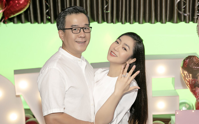 Hà Thanh Xuân đang làm gì giữa lúc 'vua cá Koi' Thắng Ngô vứt nhẫn cưới? Ảnh 2