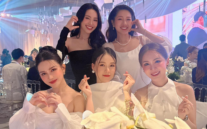 Danh tính người đẹp chụp được hoa cưới của Midu Ảnh 2