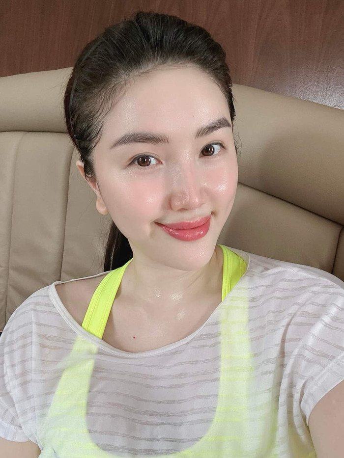 Theo nghiên cứu, tế bào tươi biocell chứa hơn 17 loại peptide, amino acid, hyaluronic Acid, glutathione, vitamin C, vitamin B5… giúp trị nám, se nhỏ lỗ chân lông, nâng tông và làm da bóng mịn. 