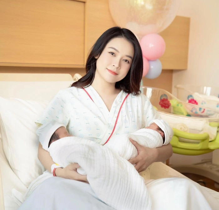 Sam sinh con vào tháng 2/2024. 