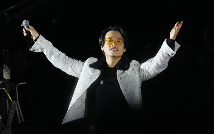 Hàng ngàn khán giả hòa giọng cùng Hà Anh Tuấn trong show diễn: 'Tưởng đang mở concert' Ảnh 2