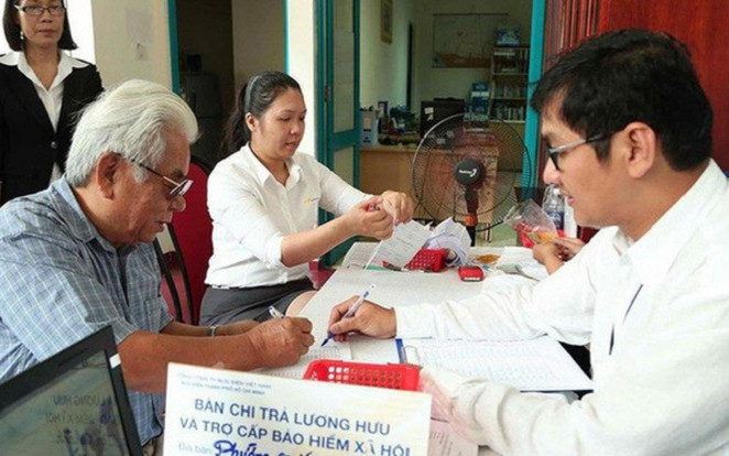 Vì sao người già không đóng bảo hiểm vẫn được nhận trợ cấp hưu trí? Ảnh 2