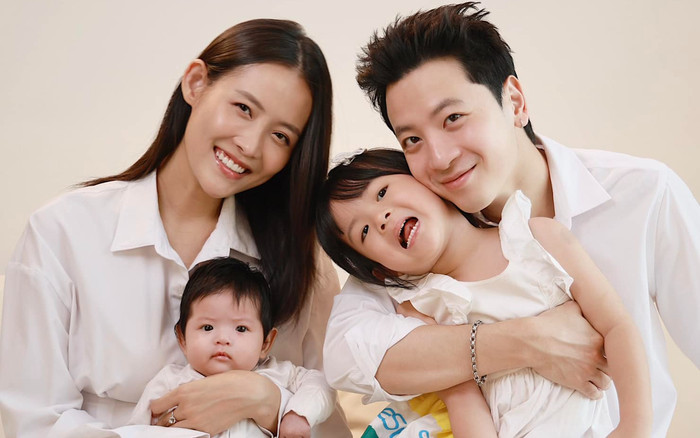 Tăng cân sau khi sinh hai con, nhan sắc Trương Mỹ Nhân ra sao? Ảnh 2