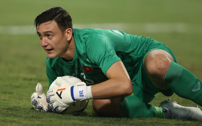 Lợi thế lớn của thủ môn Đặng Văn Lâm trước Nguyễn Filip Ảnh 2