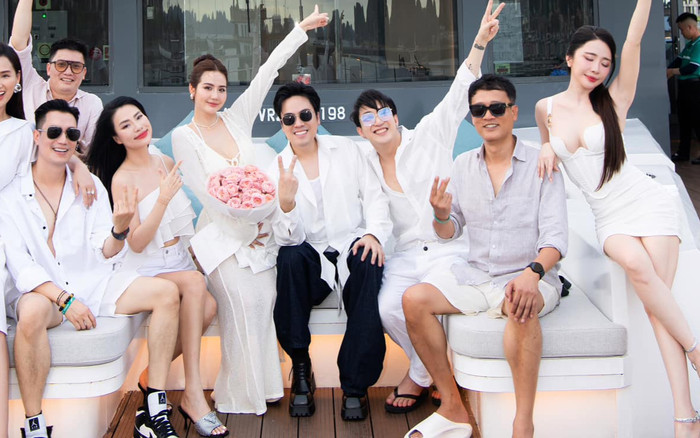 Phủ nhận tin đồn hẹn hò, Việt Anh - Quỳnh Nga giữ khoảng cách Ảnh 2