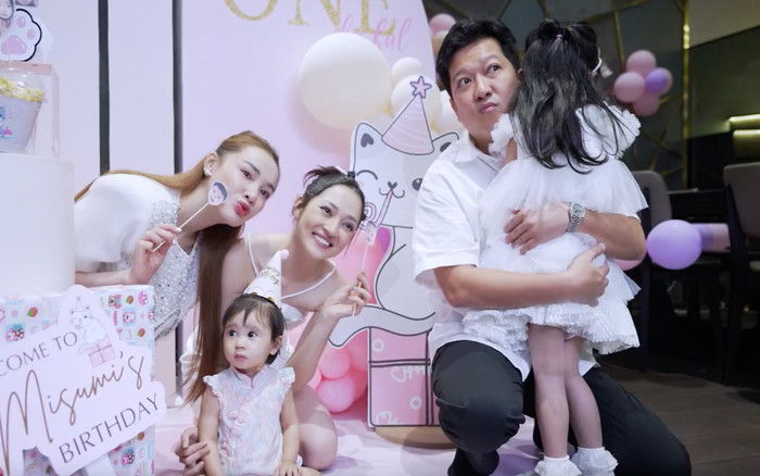 Con gái Trường Giang hiếm hoi xuất hiện, visual 'xinh như công chúa' chiếm spotlight Ảnh 2