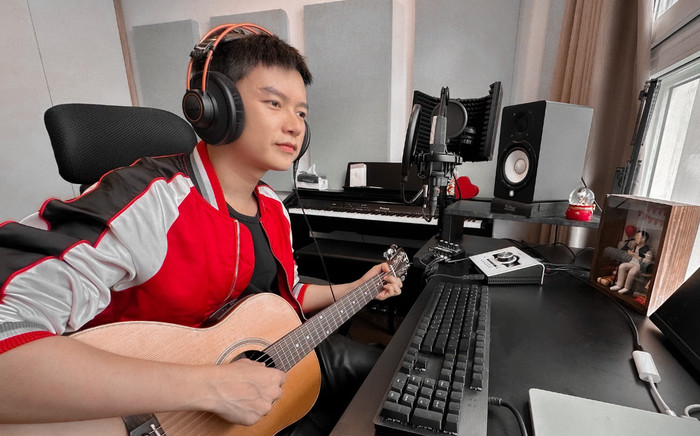 Nam ca sĩ Việt tiết lộ gặp biến cố phải bán nhà Ảnh 2