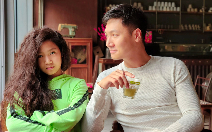 Con gái Mạnh Trường 'trổ mã' nhan sắc, được hối thúc thi hoa hậu Ảnh 2